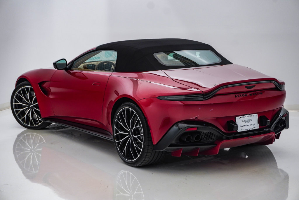 Used 2023 Aston Martin V8 Vantage Roadster RWD image 8