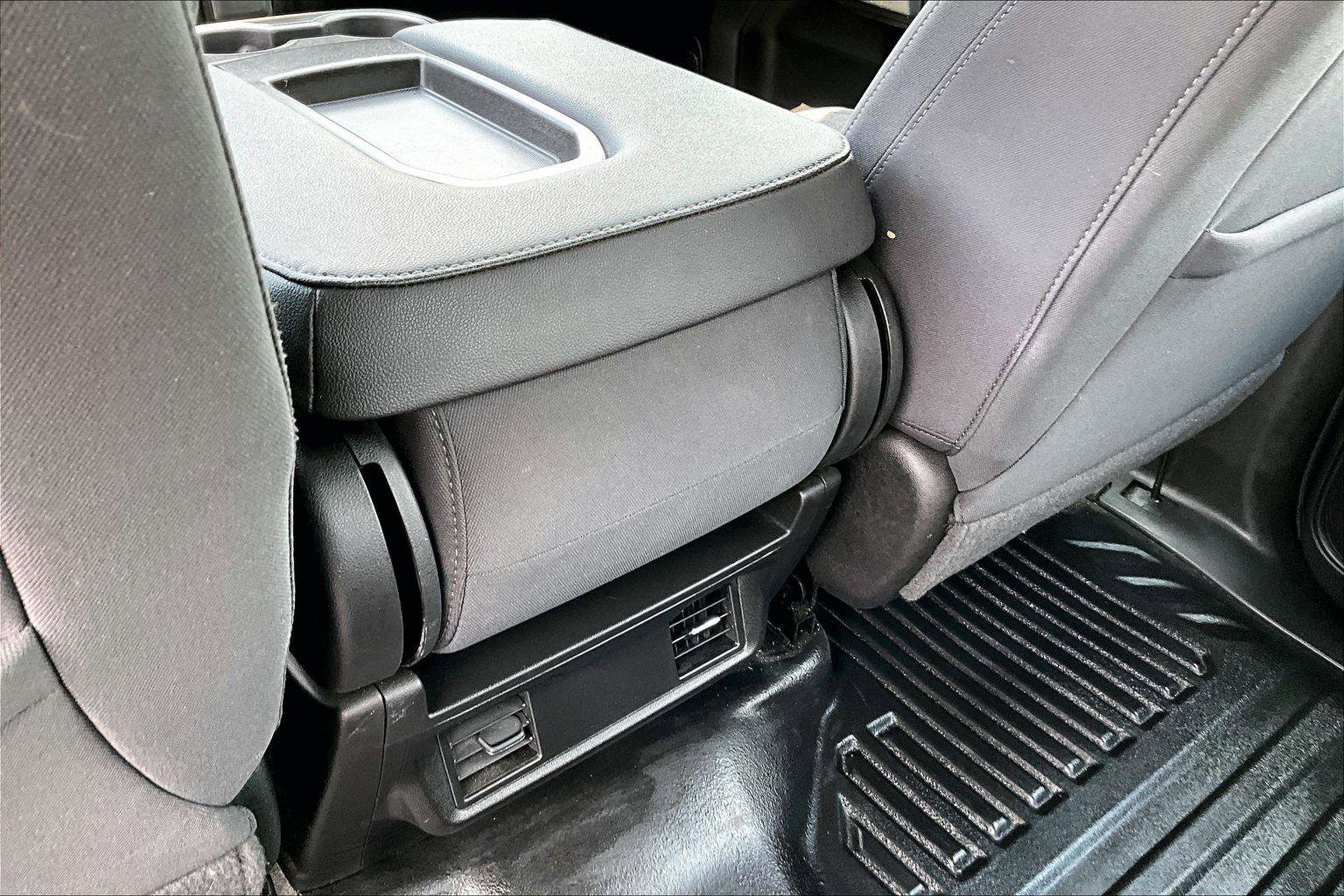 Used 2022 Chevrolet Silverado 1500 W/T w/ WT Fleet Convenience Package image 11