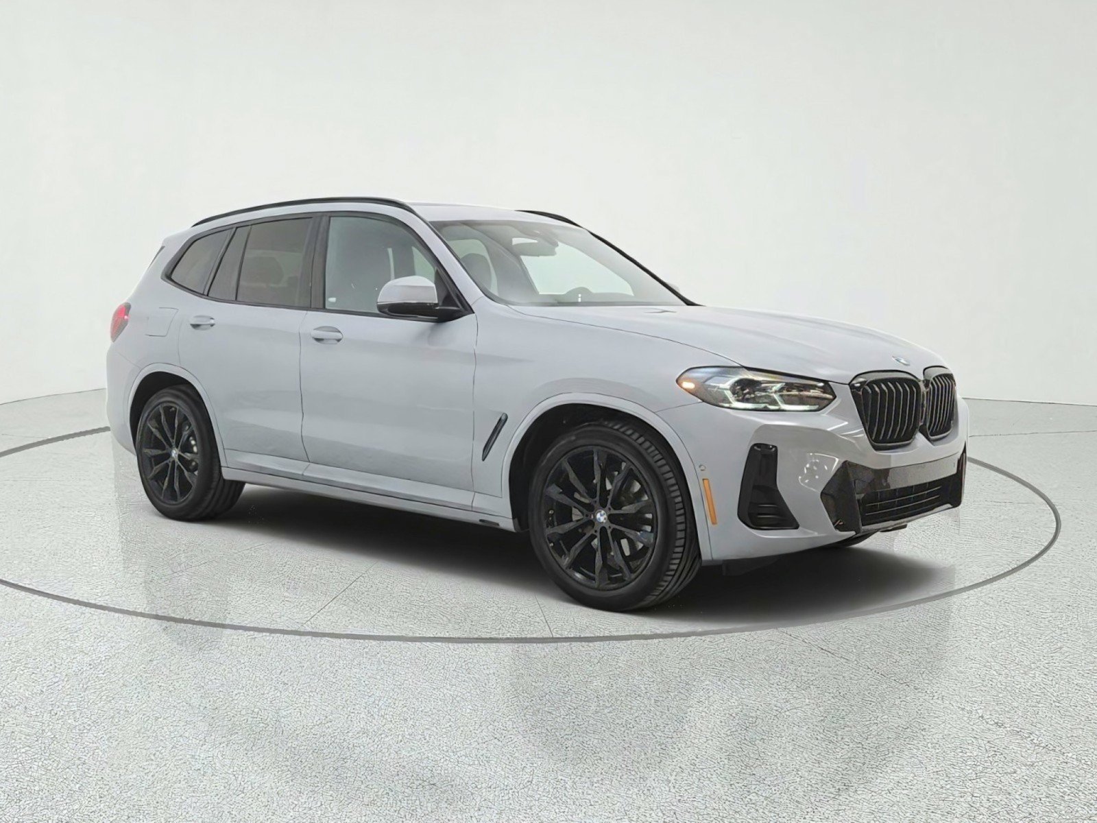 Used 2023 BMW X3 sDrive30i w/ M Sport Package RWD image 3
