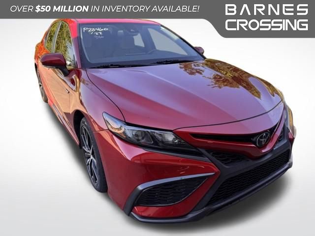 Used 2022 Toyota Camry SE w/ Convenience Package FWD image 1