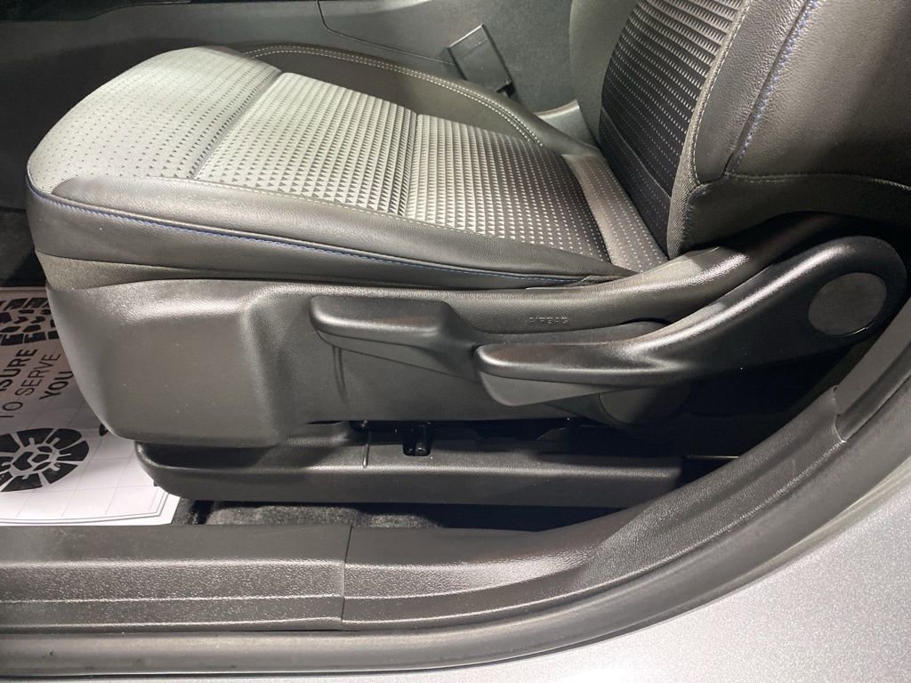 Certified 2025 Chevrolet Trax LT w/ LT Convenience Package image 18