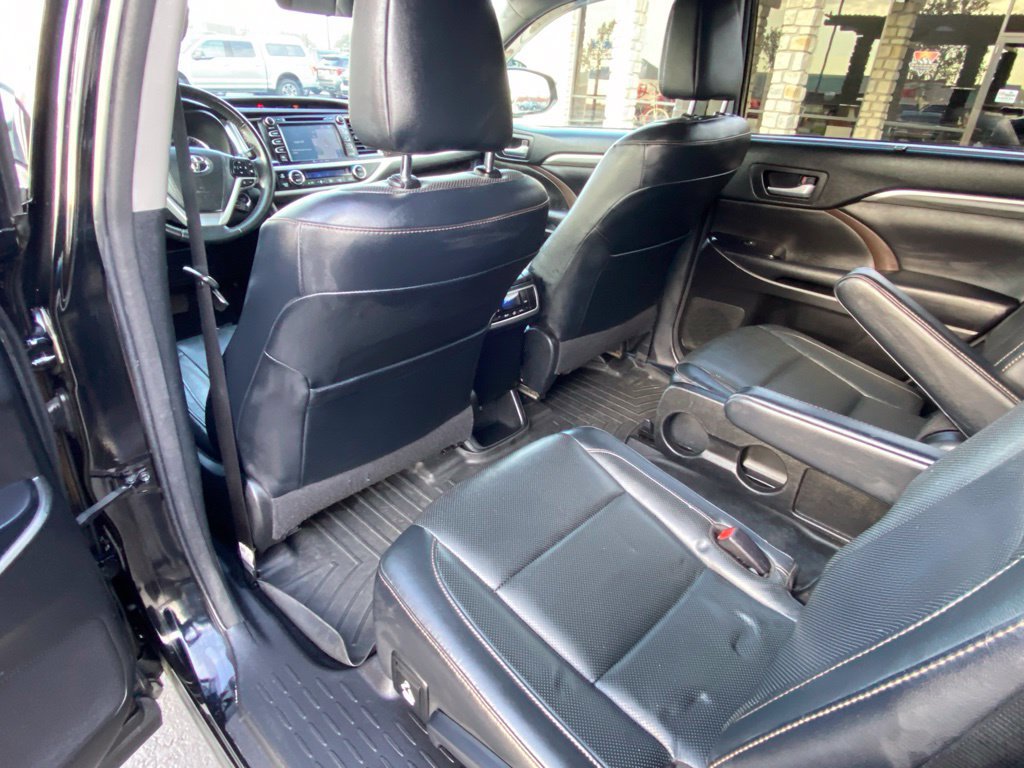 Used 2018 Toyota Highlander Limited w/ Protection Package #3 AWD/4WD image 48
