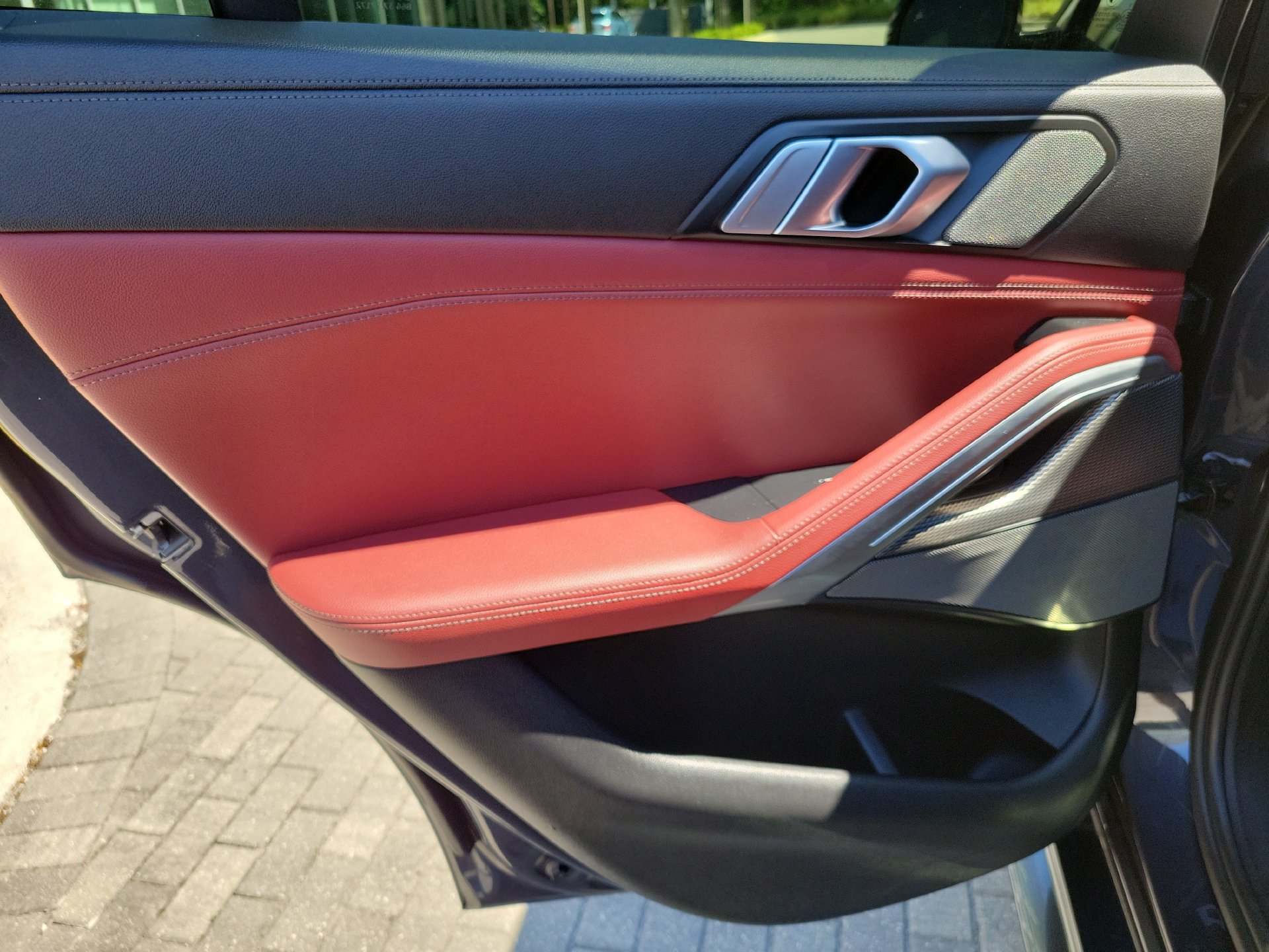 Used 2020 BMW X6 M50i AWD/4WD image 15