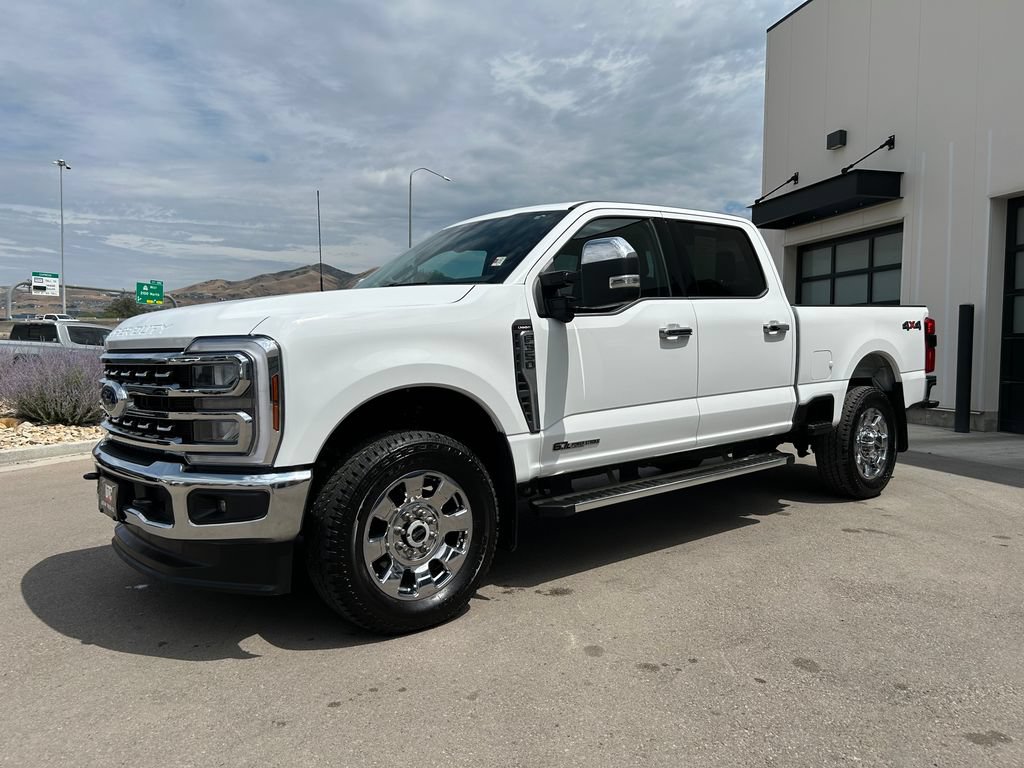 Used 2026 Ford F350 Lariat w/ Chrome Package AWD/4WD image 2