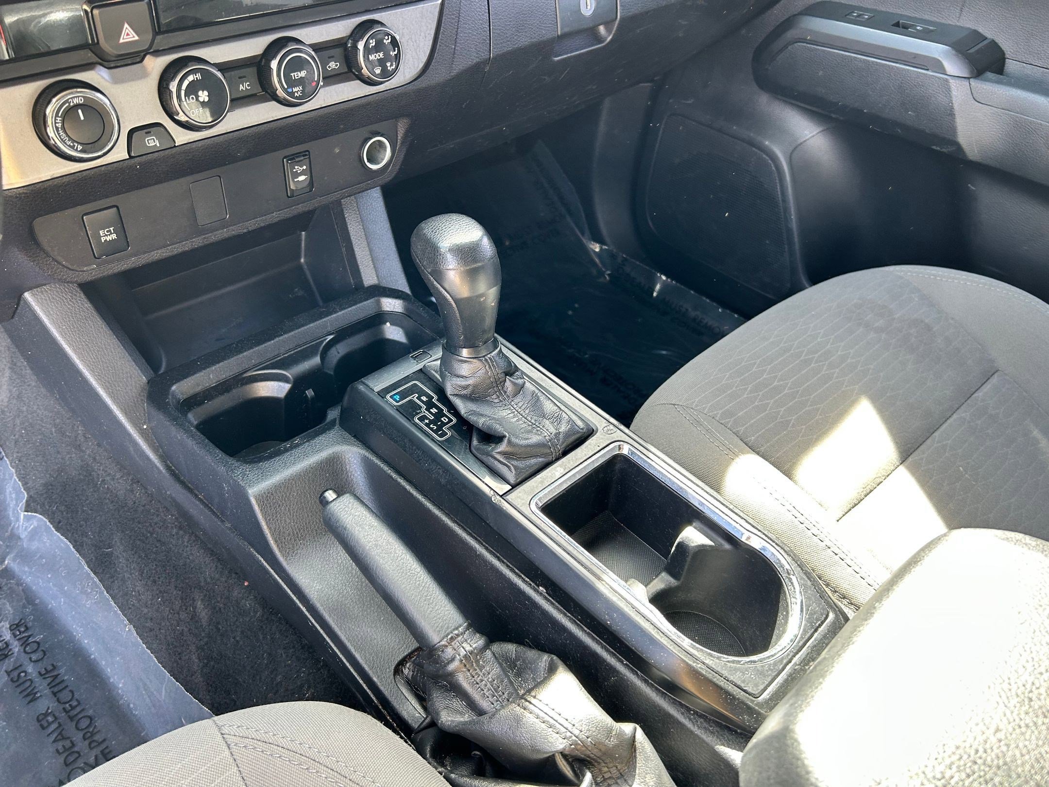 Used 2018 Toyota Tacoma SR image 18