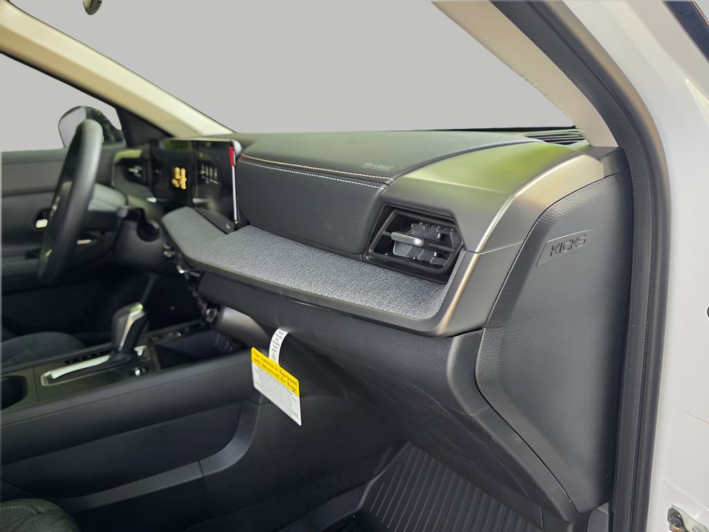 New 2026 Nissan Kicks SV w/ Cold Weather Package FWD image 10