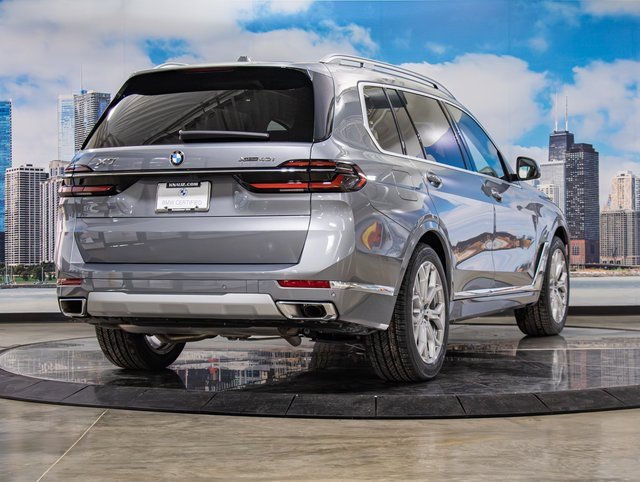 Certified 2025 BMW X7 xDrive40i image 8