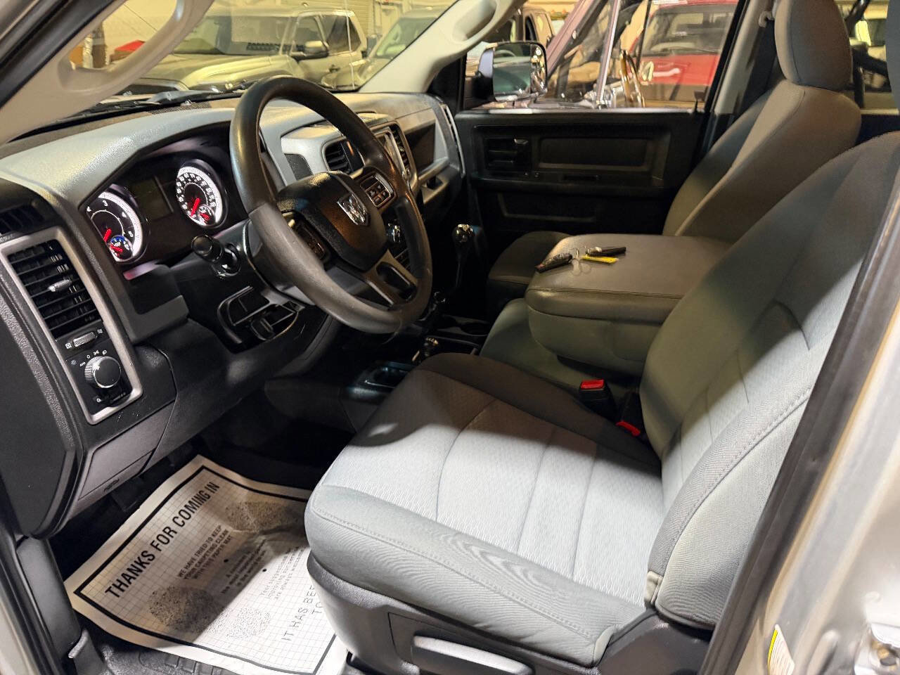 Used 2016 RAM 3500 Tradesman w/ Chrome Appearance Group AWD/4WD image 4