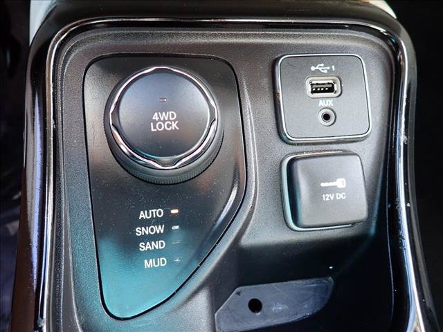 Used 2020 Jeep Compass Limited AWD/4WD image 17