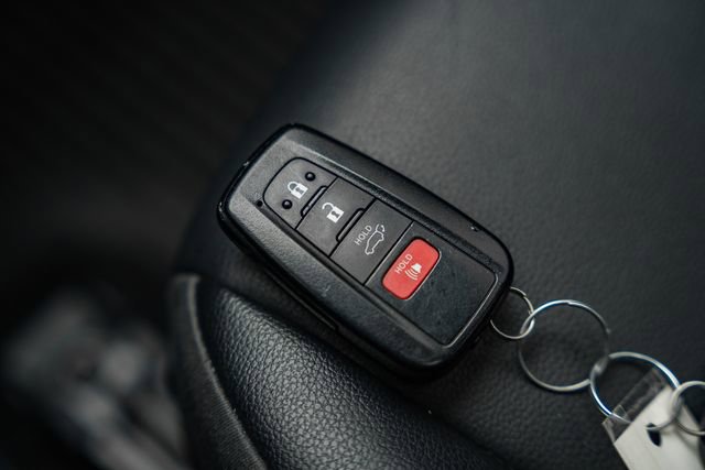 Used 2022 Toyota Highlander XLE image 51