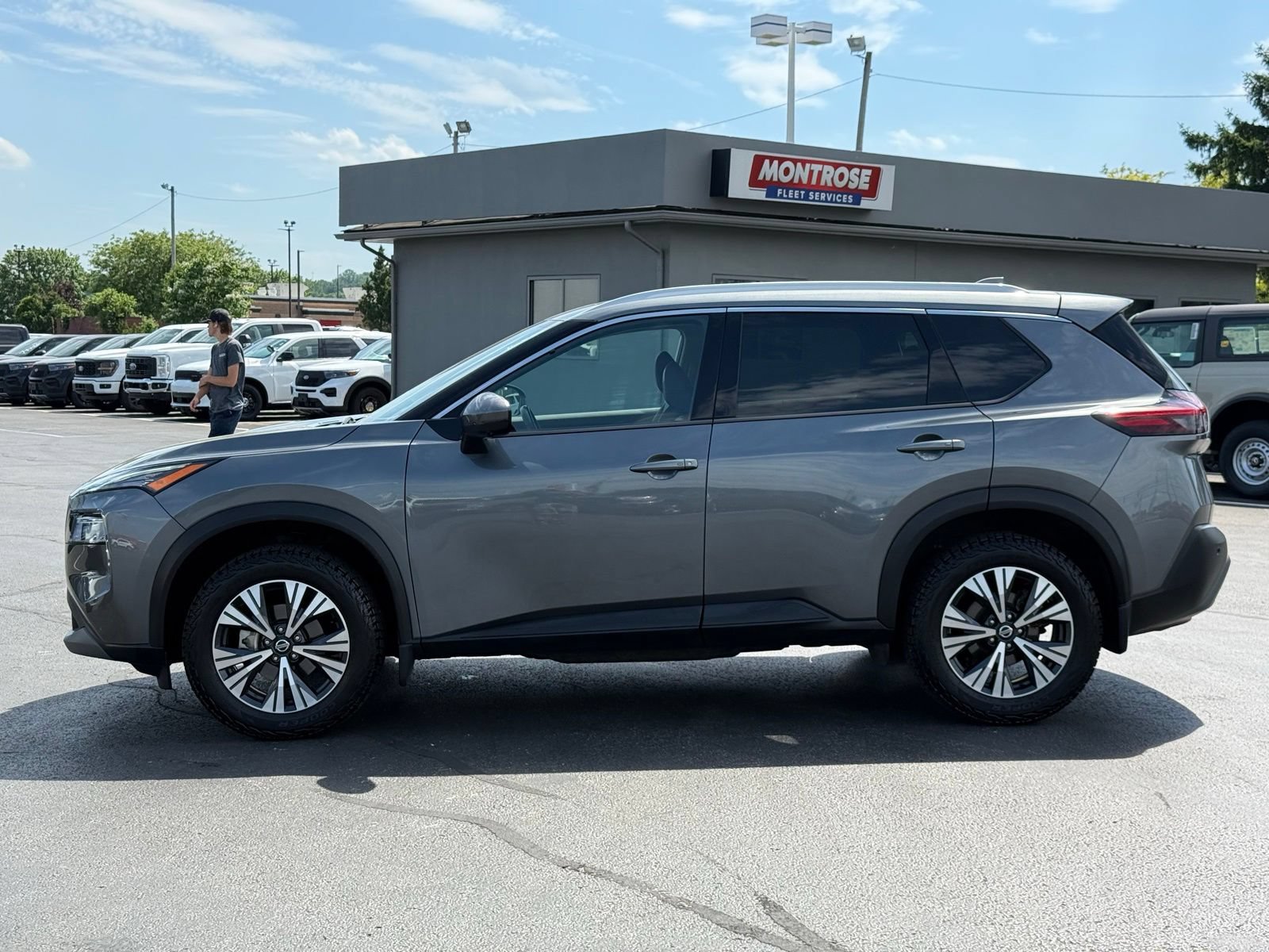 Used 2021 Nissan Rogue SV w/ Premium Package AWD/4WD image 7