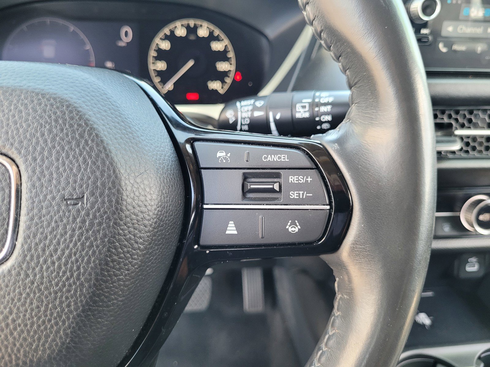 Used 2023 Honda HR-V EX-L image 22