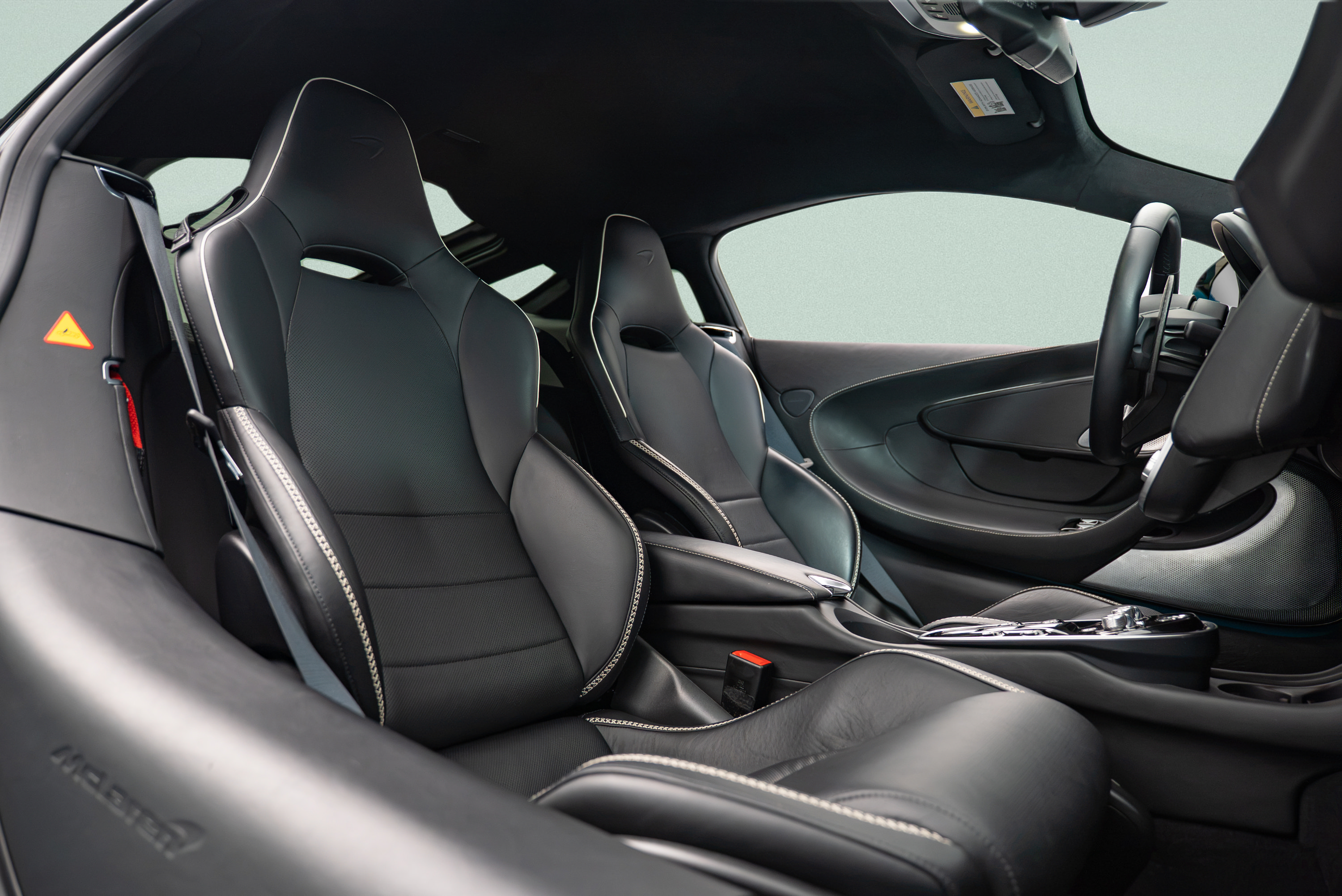 Used 2023 McLaren GT RWD image 10