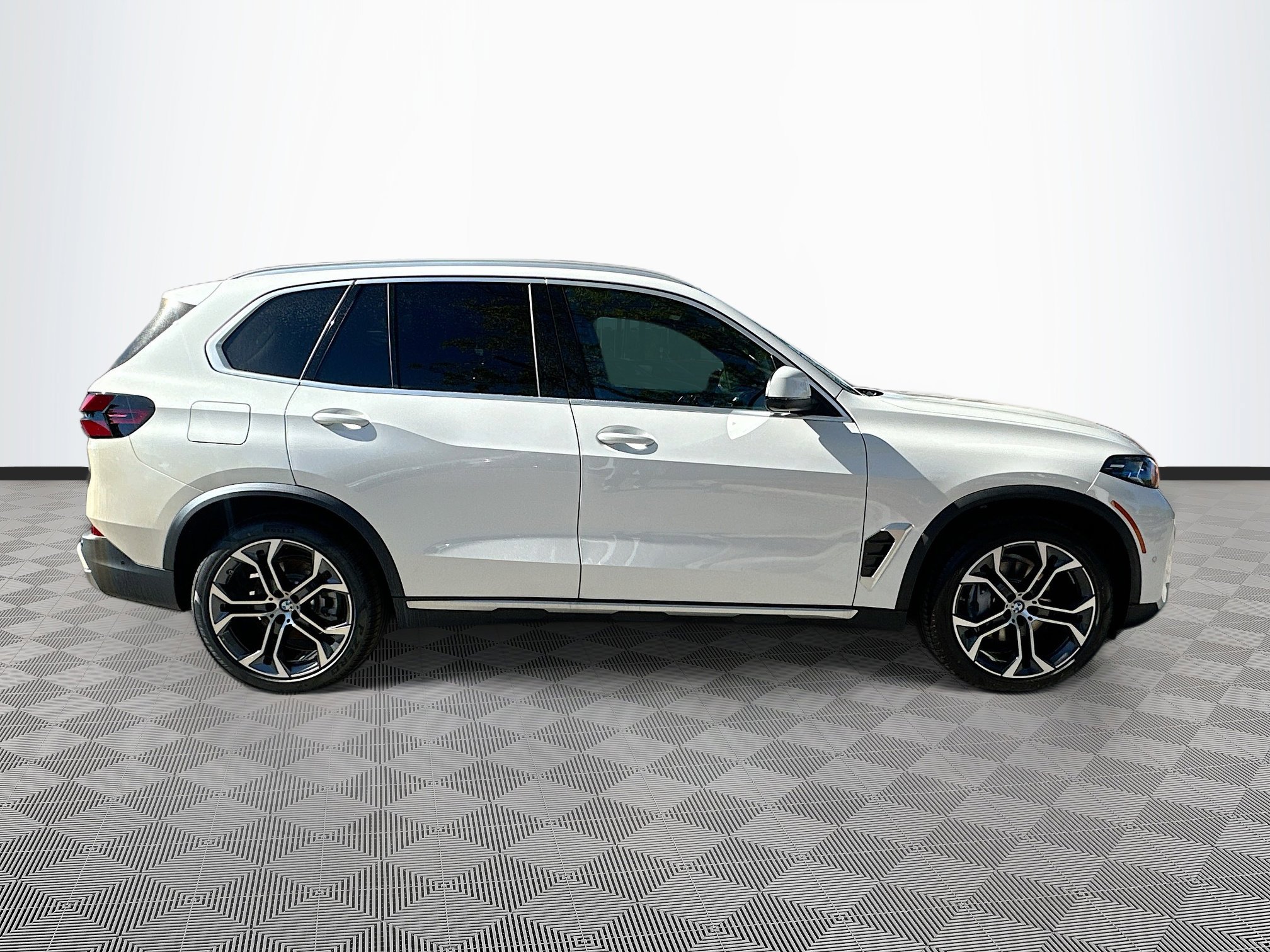 New 2026 BMW X5 sDrive40i RWD image 5