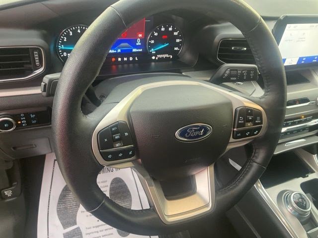 Used 2023 Ford Explorer XLT w/ Equipment Group 202A image 15
