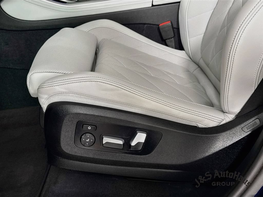 Used 2025 BMW X5 xDrive40i w/ M Sport Package AWD/4WD image 26