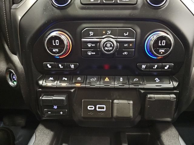 Used 2020 Chevrolet Silverado 1500 LTZ AWD/4WD image 24