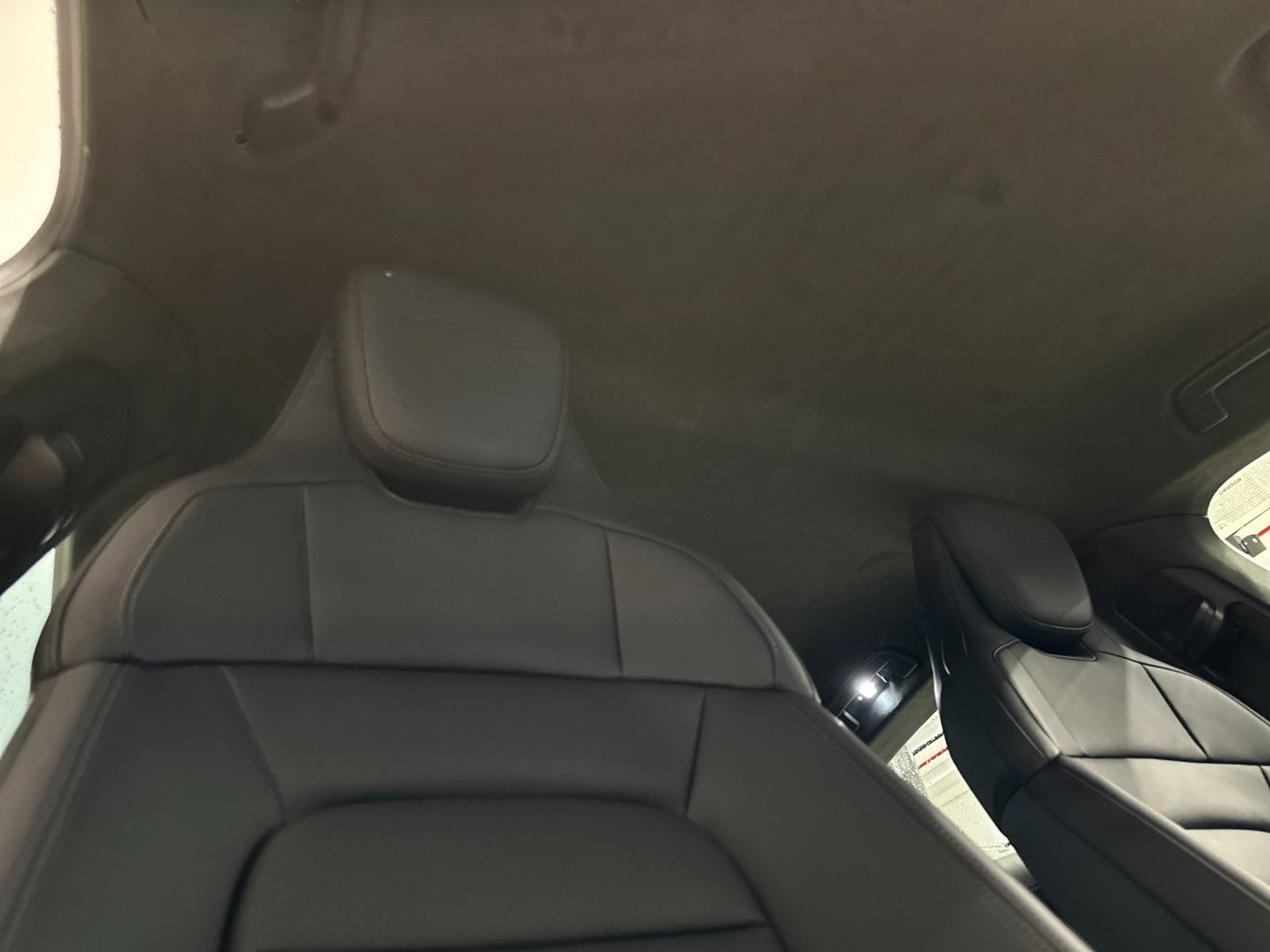 New 2024 Porsche Taycan Turbo AWD/4WD image 18