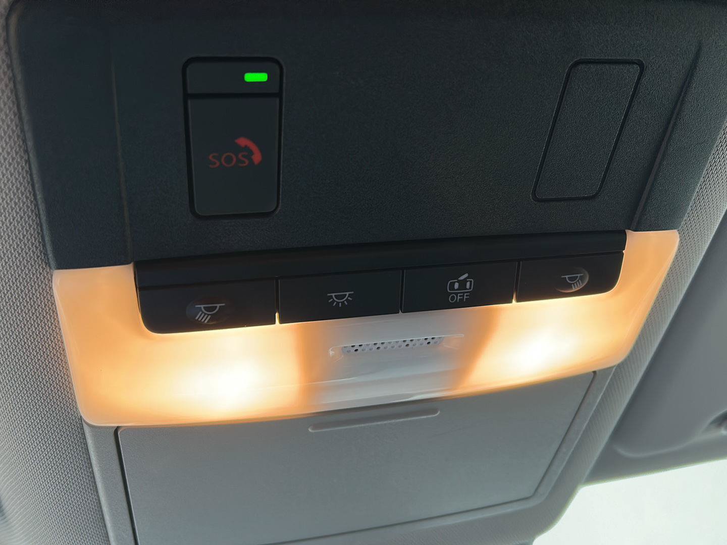 Used 2023 Nissan Rogue SV AWD/4WD image 16