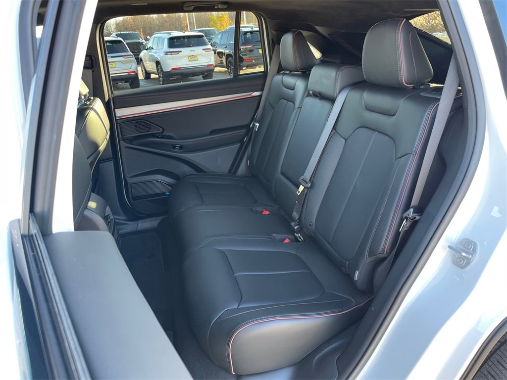 Used 2025 Jeep Wagoneer Launch Edition w/ Trailer Tow Group image 44