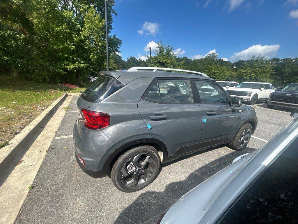 New 2026 Hyundai Venue SEL FWD image 7