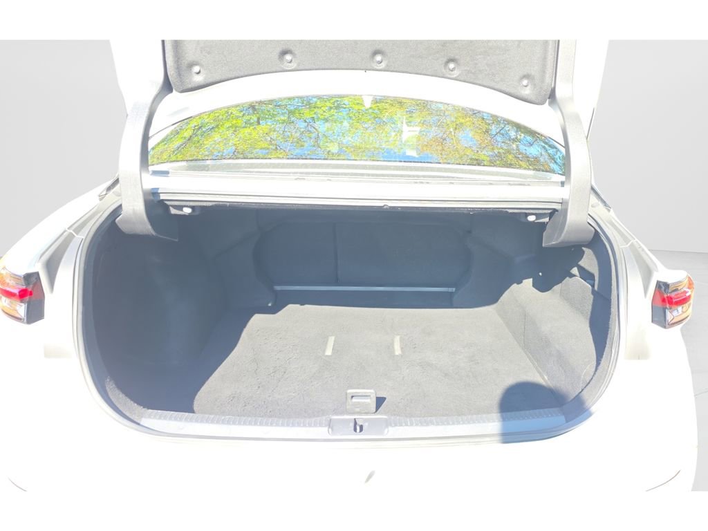 Used 2023 Toyota Crown XLE image 12