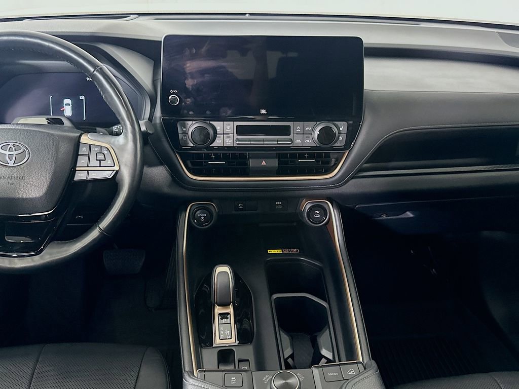 Used 2024 Toyota Grand Highlander AWD Hybrid image 19
