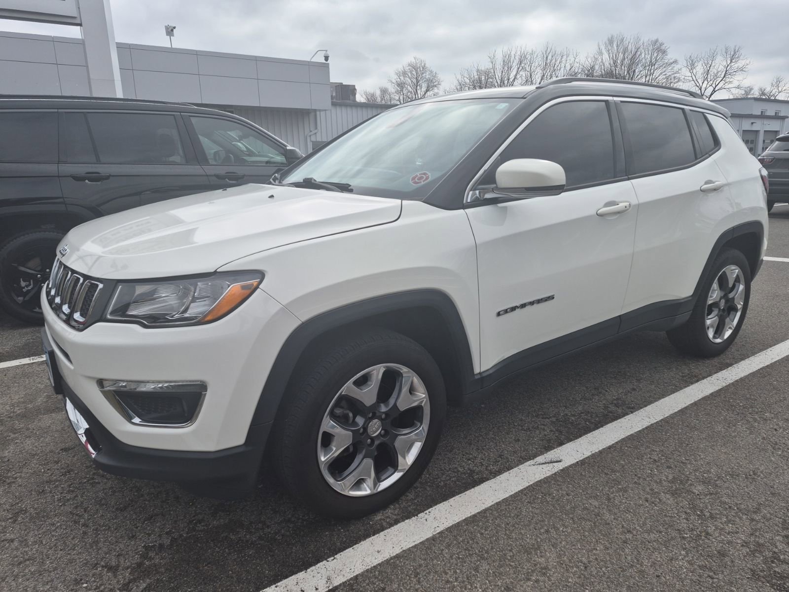Used 2018 Jeep Compass Limited w/ Navigation Group image 2