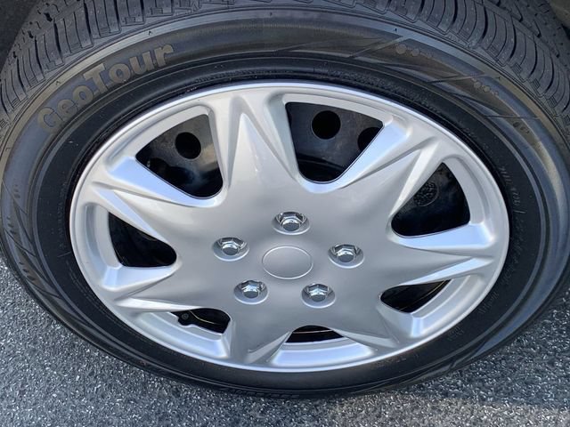 Used 2017 Nissan Rogue S FWD image 31
