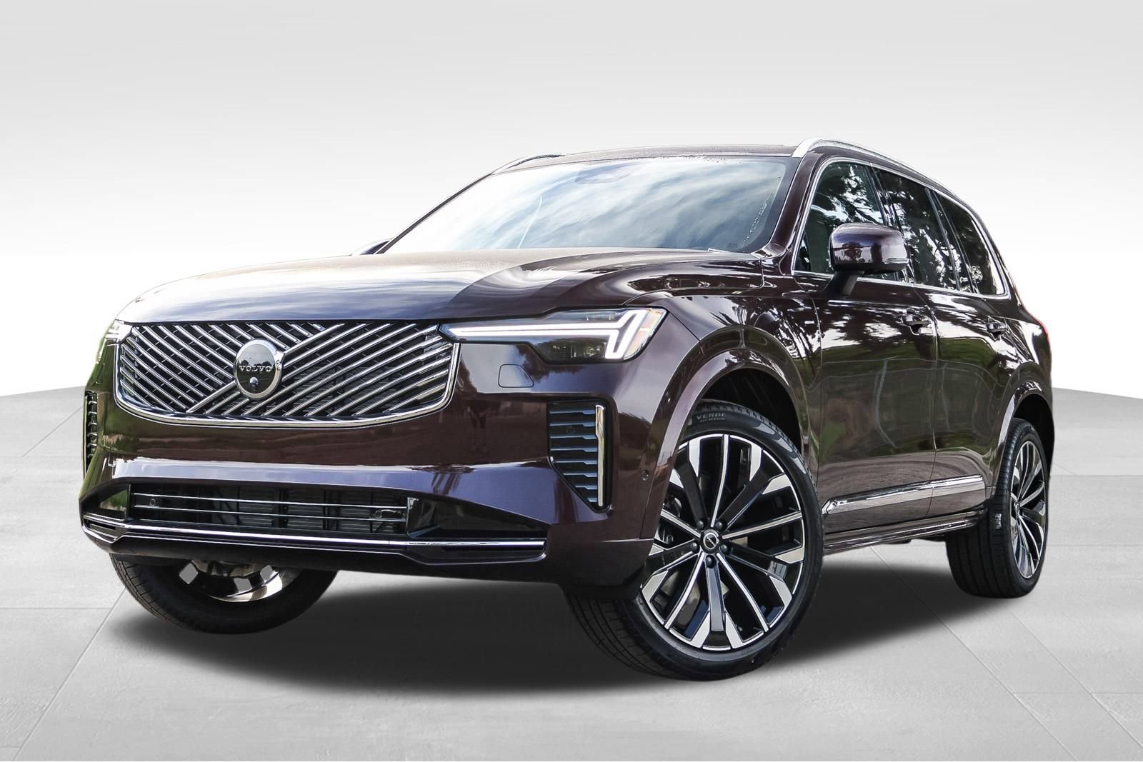 New 2026 Volvo XC90 B5 Plus w/ Protection Package image 1