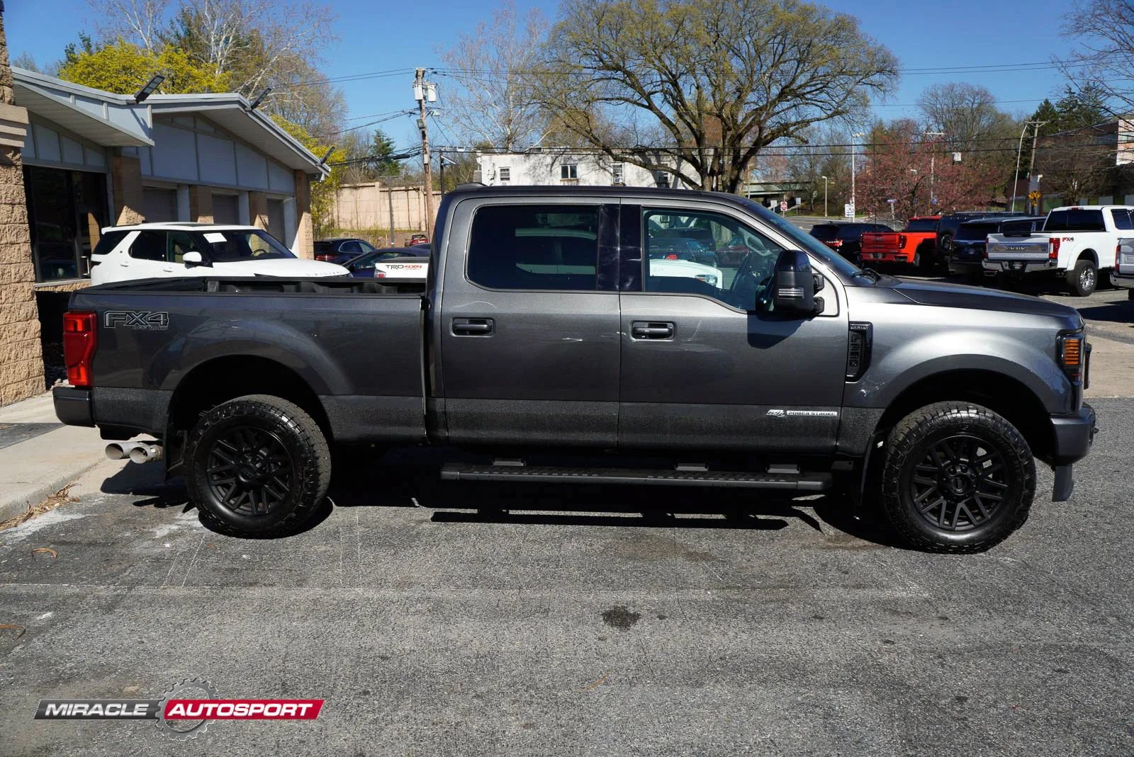 Used 2020 Ford F350 Lariat AWD/4WD image 9