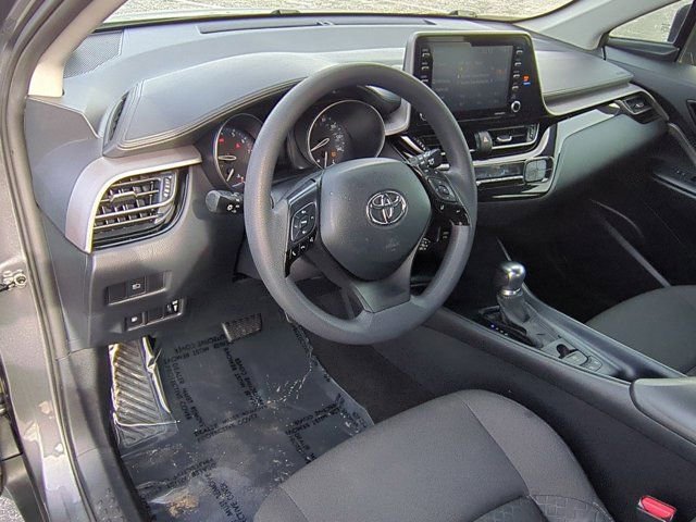 Used 2021 Toyota C-HR LE FWD image 9