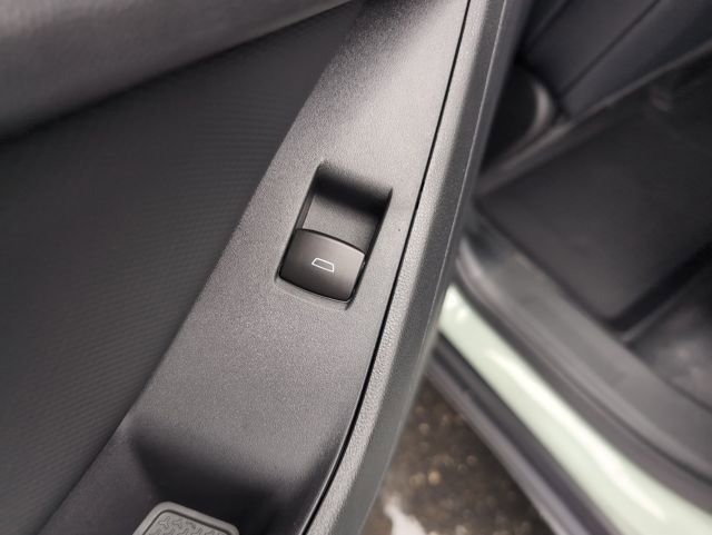 New 2026 Chevrolet Equinox LT w/ Convenience Package II image 11