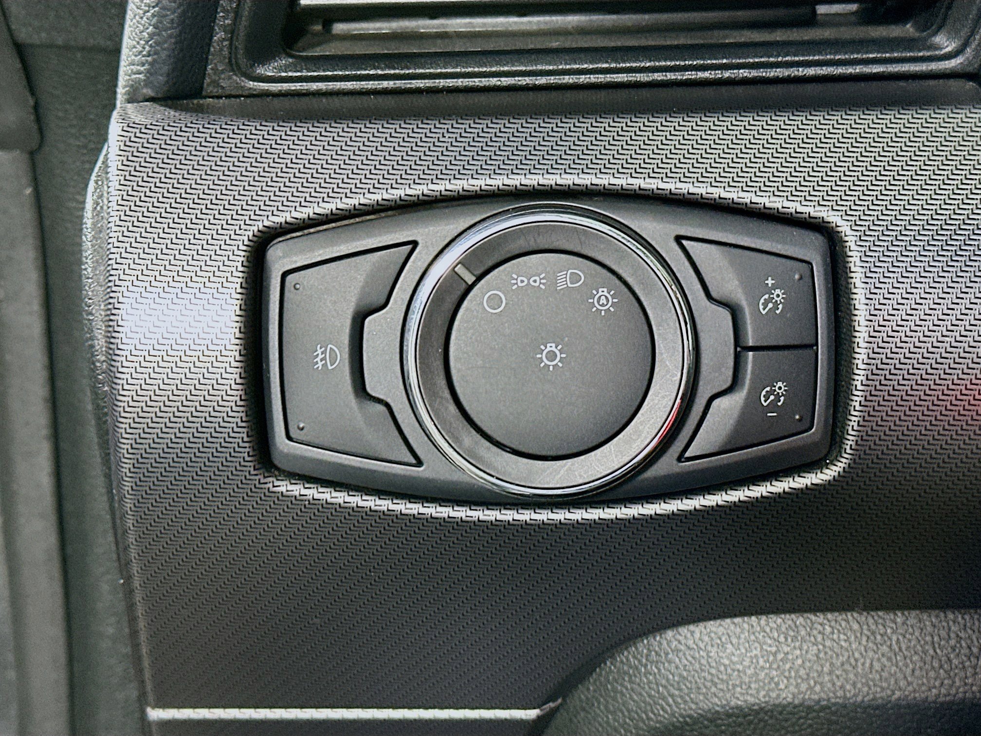 Used 2018 Ford Mustang Premium w/ Equipment Group 201A image 17