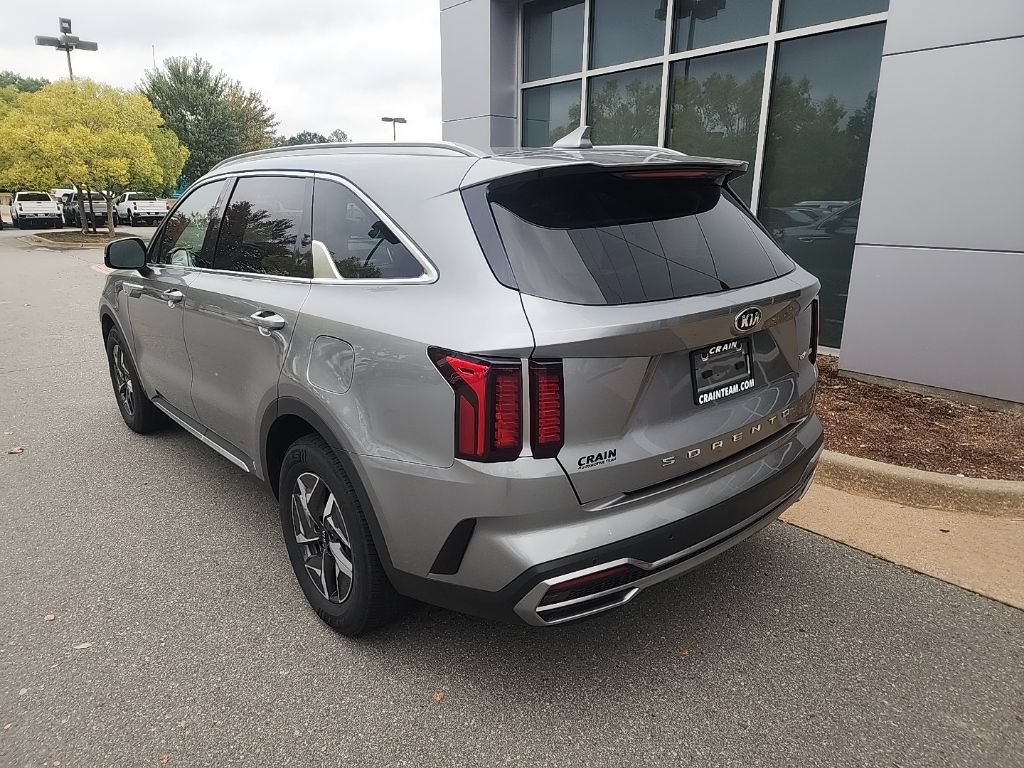 Used 2021 Kia Sorento EX FWD image 4