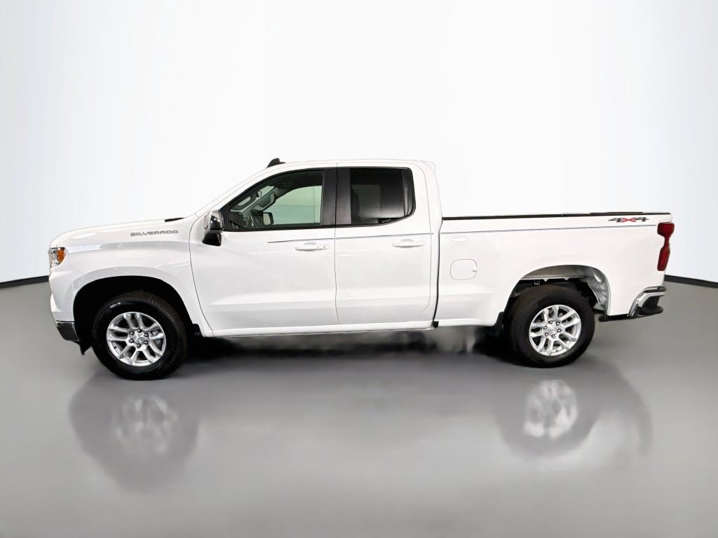 Used 2024 Chevrolet Silverado 1500 LT AWD/4WD image 6