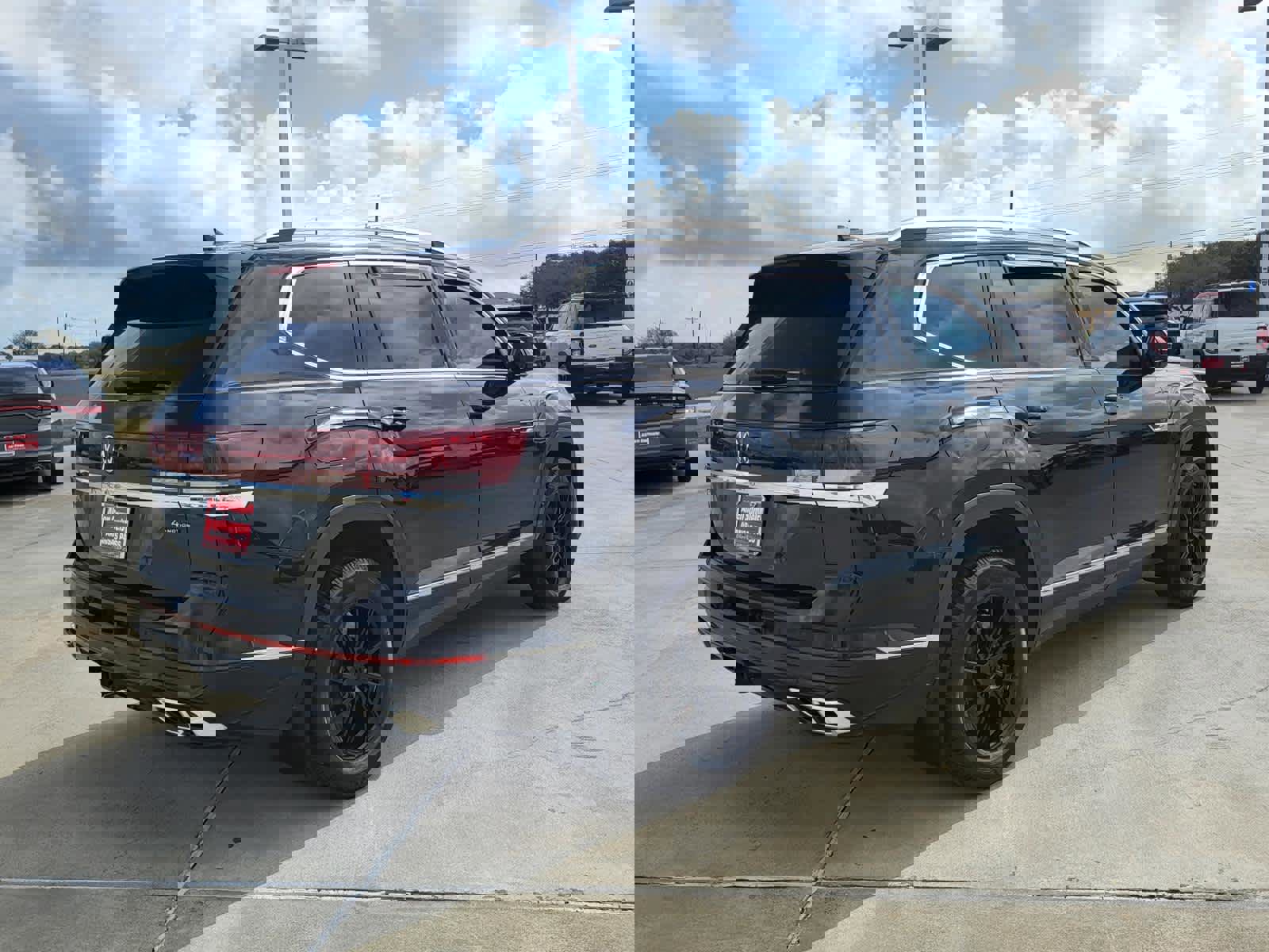 Used 2024 Volkswagen Atlas SEL Premium R-Line image 5