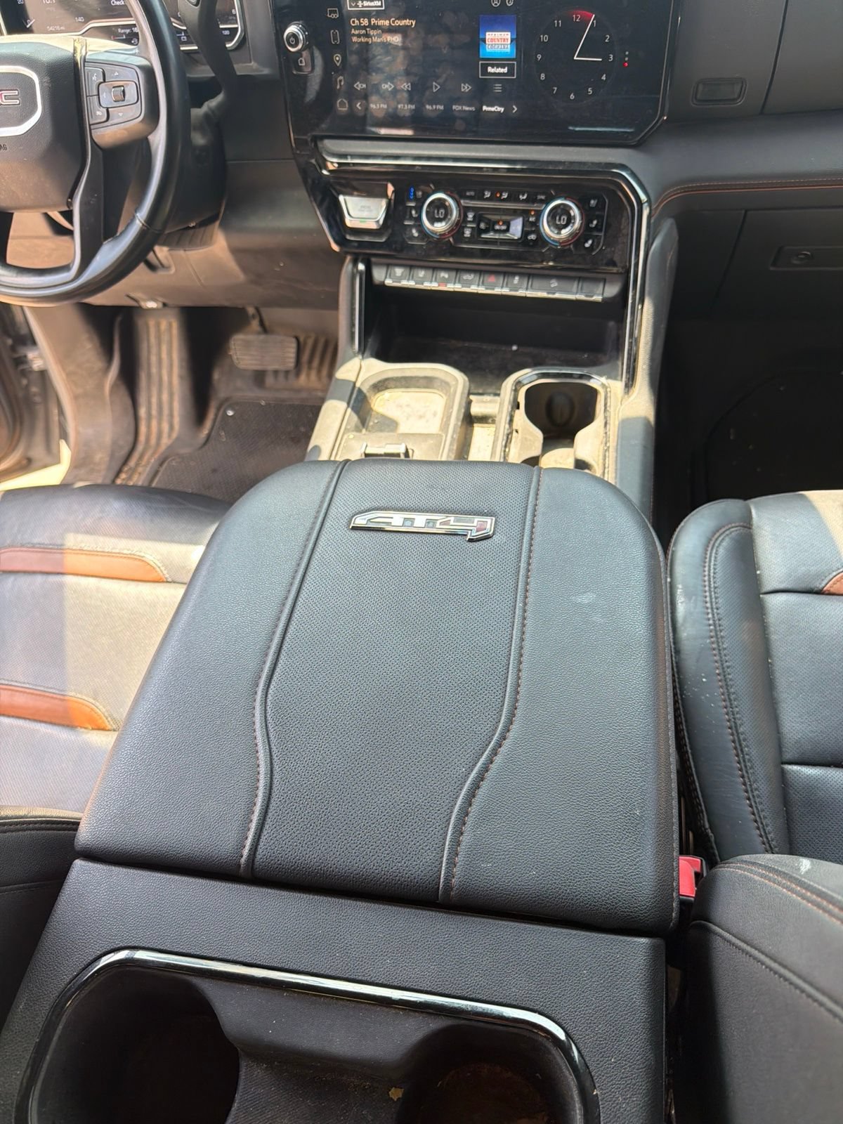 Used 2024 GMC Sierra 2500 AT4 w/ AT4 Premium Plus Package AWD/4WD image 26