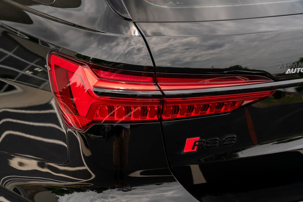Used 2022 Audi RS 6 AWD/4WD image 20