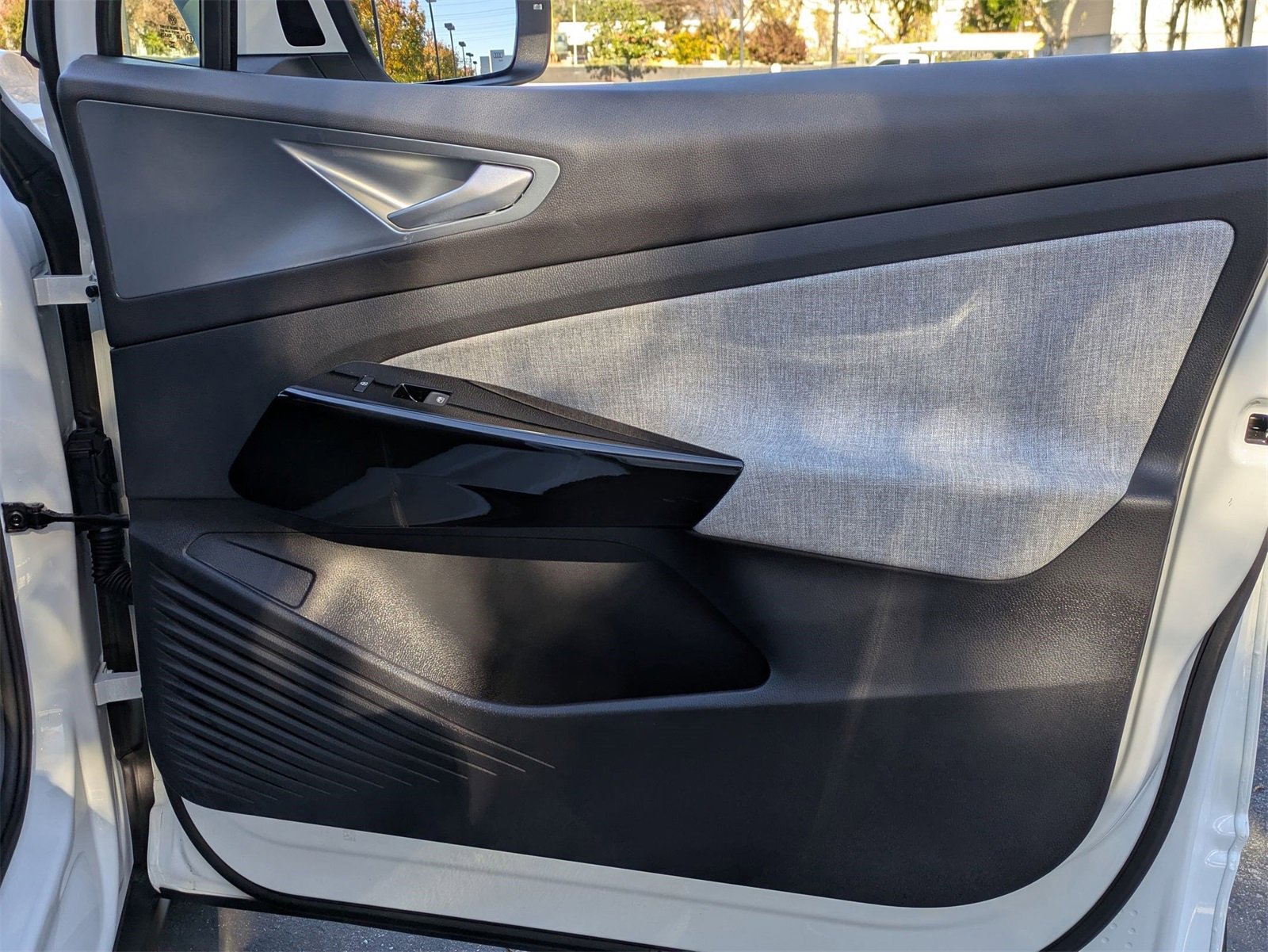 Used 2023 Volkswagen ID.4 Pro image 20