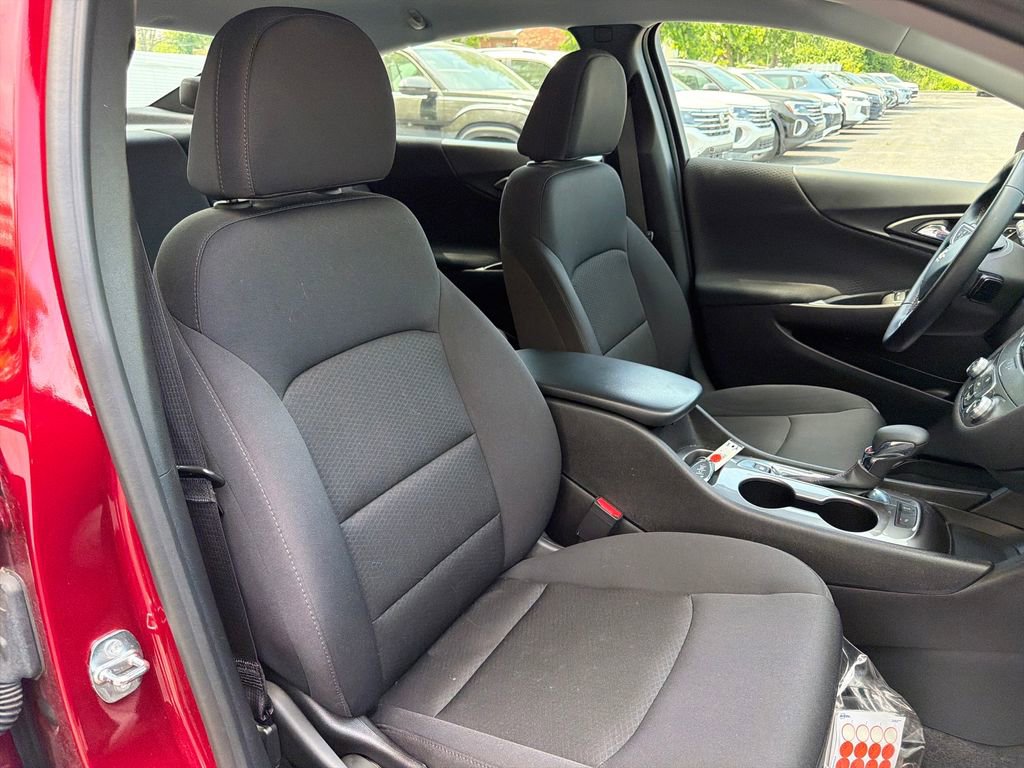 Used 2024 Chevrolet Malibu RS FWD image 48