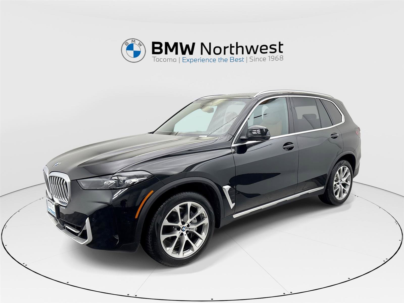 Used 2024 BMW X5 xDrive40i w/ Parking Assistance Package image 1