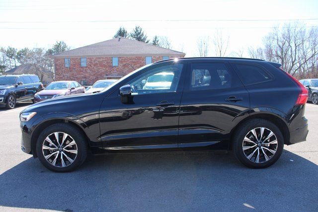 Used 2025 Volvo XC60 B5 Plus image 5
