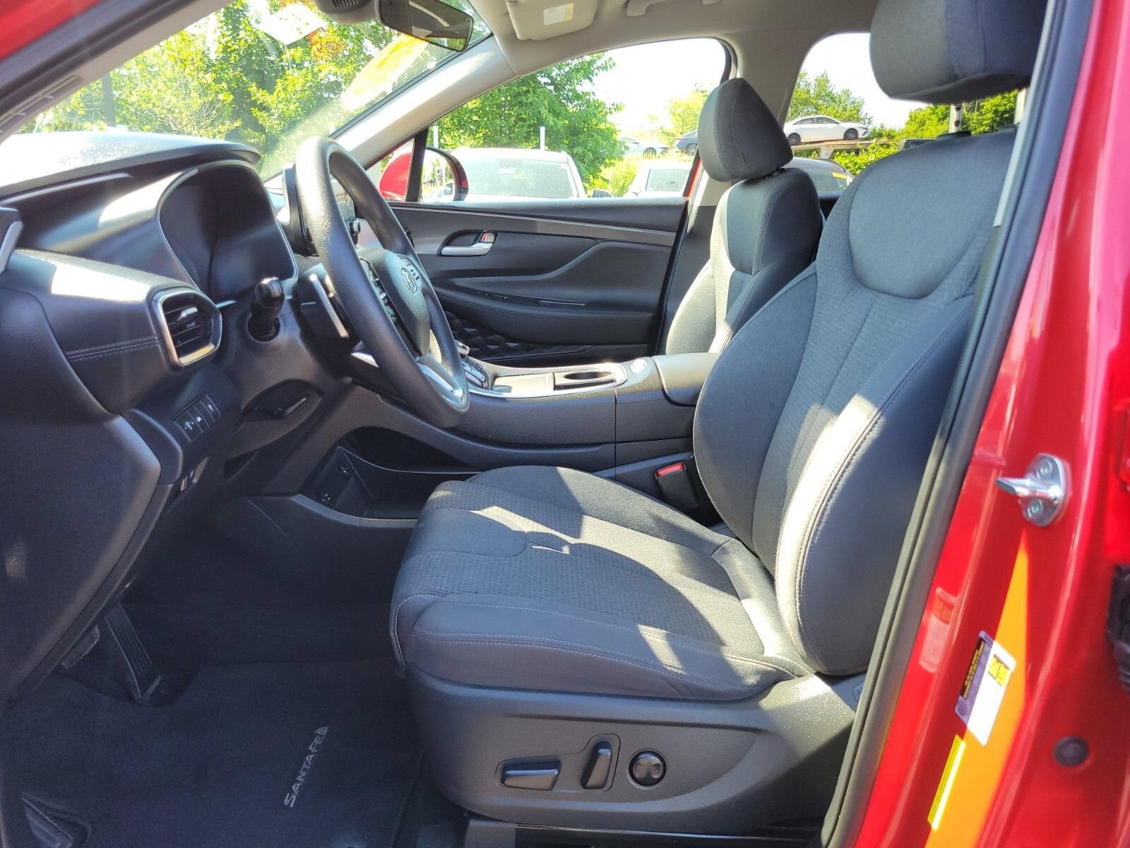Certified 2022 Hyundai Santa Fe SEL w/ Cargo Package AWD/4WD image 19