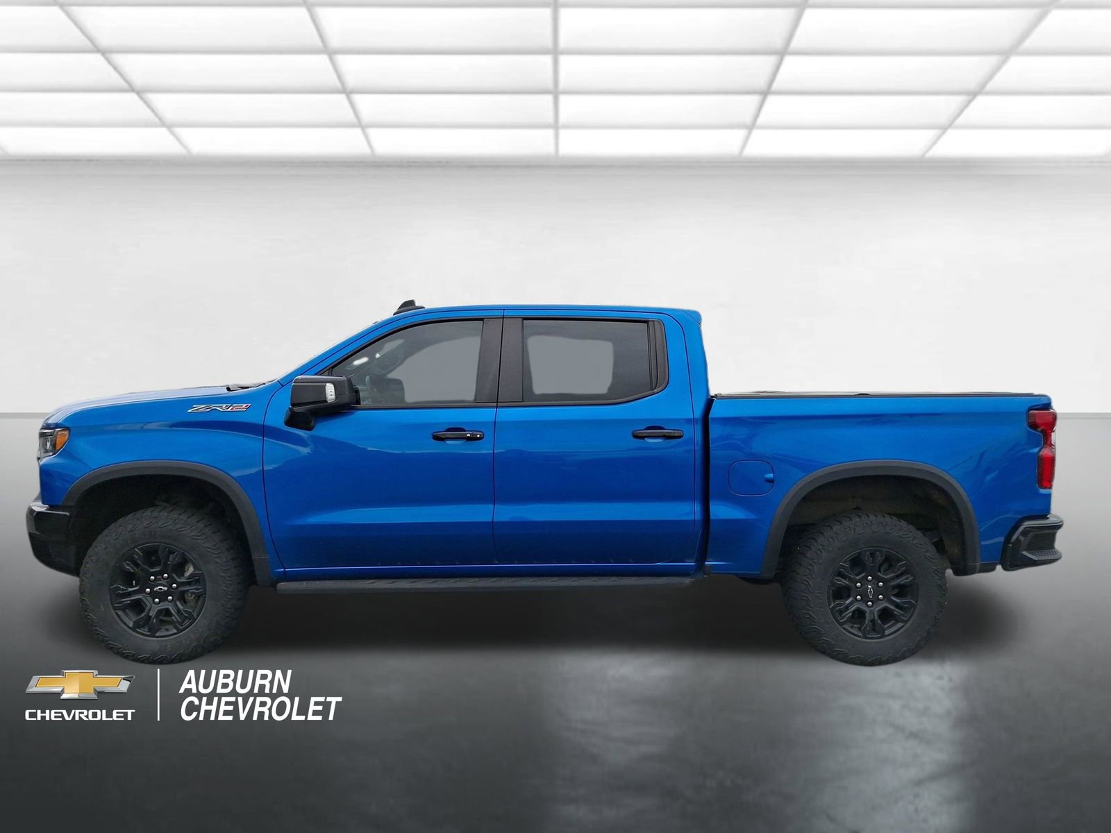 Used 2022 Chevrolet Silverado 1500 ZR2 w/ Technology Package AWD/4WD image 4