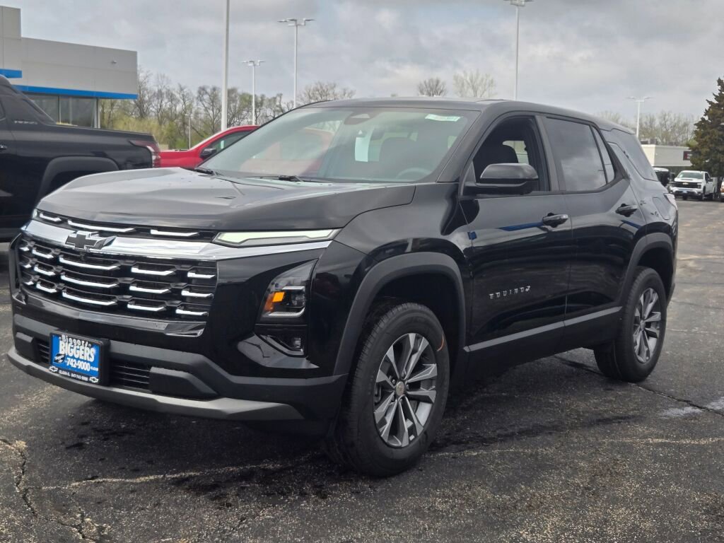 New 2026 Chevrolet Equinox LT w/ Safety and Technology Package FWD image 3