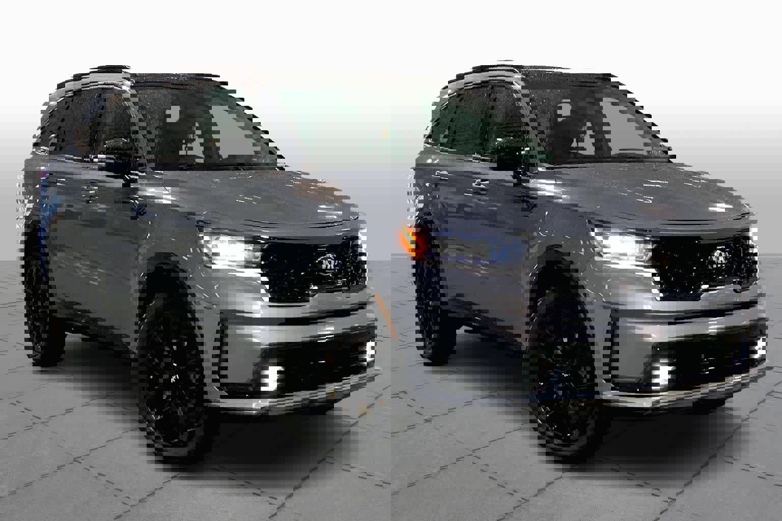 Used 2021 Kia Sorento SX image 2