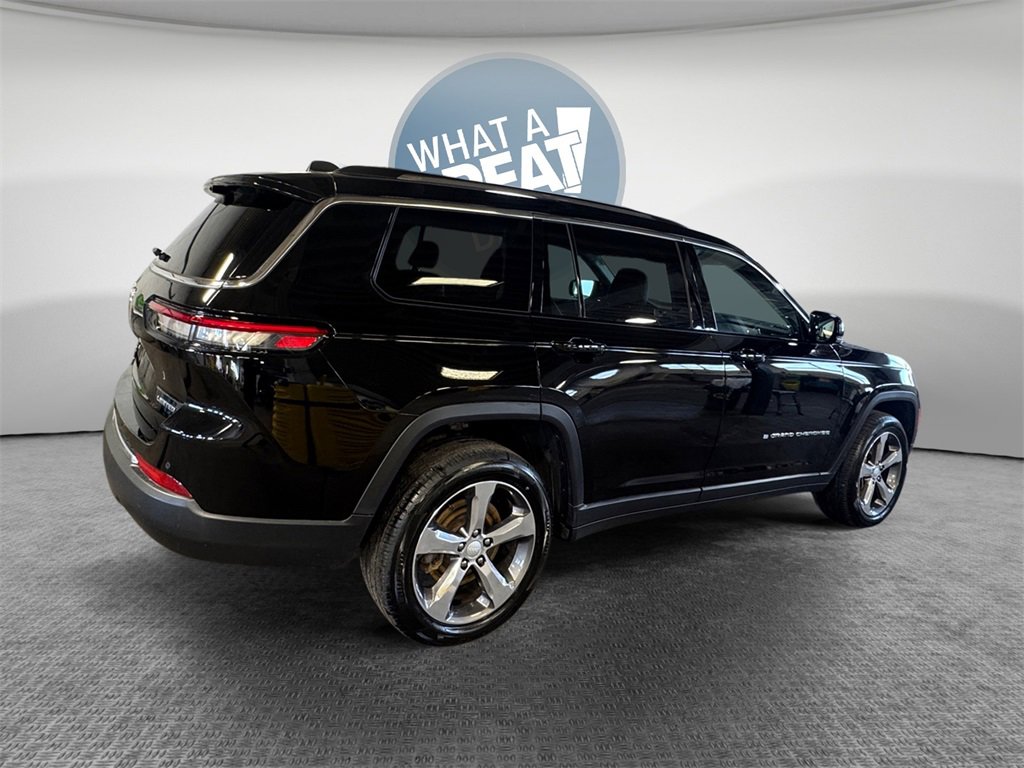 Used 2022 Jeep Grand Cherokee L Limited w/ Luxury Tech Group II image 3