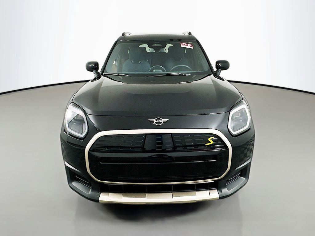 Used 2025 MINI Cooper Countryman SE image 2