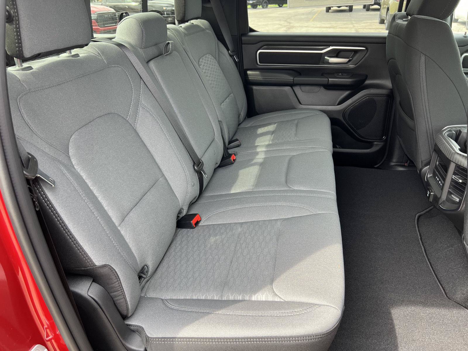 New 2026 RAM 1500 Big Horn AWD/4WD image 34